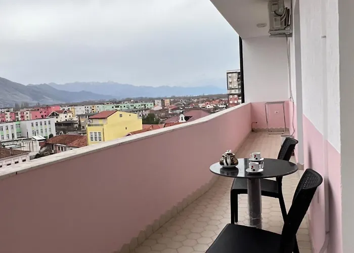 Ks Cozy In Center Szkodra